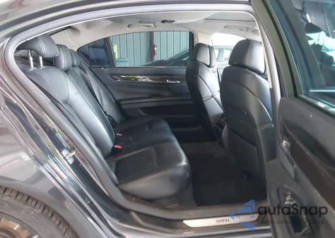 2011 BMW 750Li z USA, uszkodzony, nr VIN WBAKB8C54BCY66159